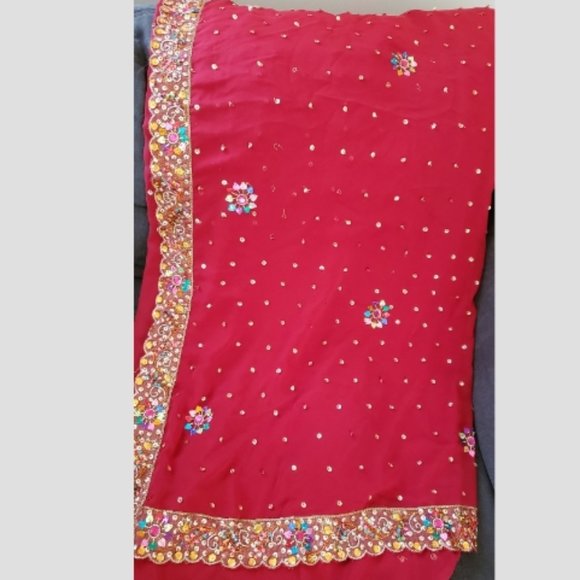 Red Maroon Saree Bollywood Indian Wedding - Picture 3 of 4